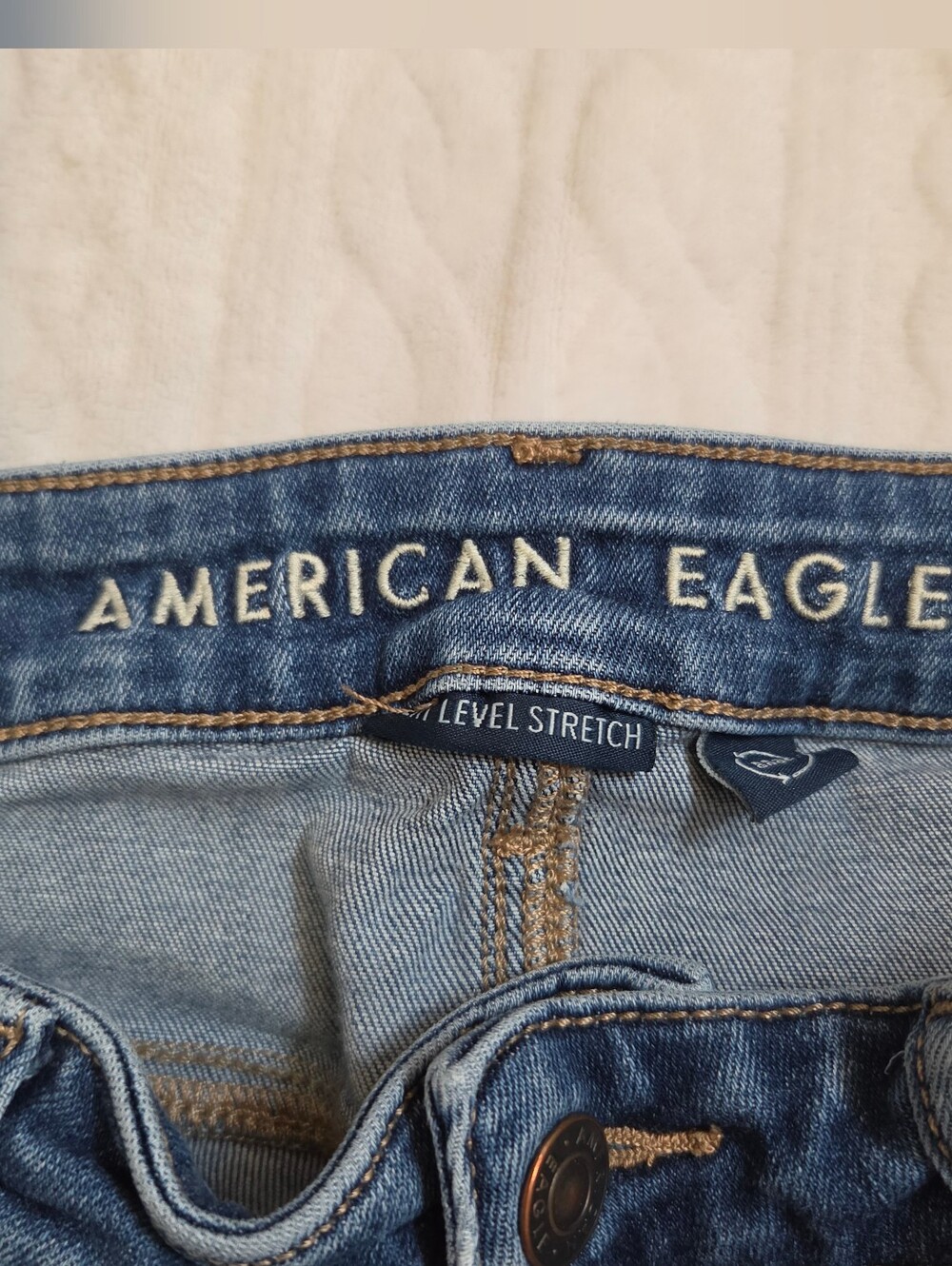 American Eagle Women's Blue Casual Jeggings With Button Detailing 6 Short - Picture 5 of 6